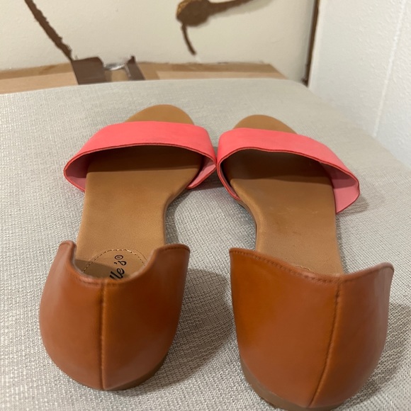 Breckelle’s Women’s Open Toe Flats/Sandals size 8 - Picture 3 of 11
